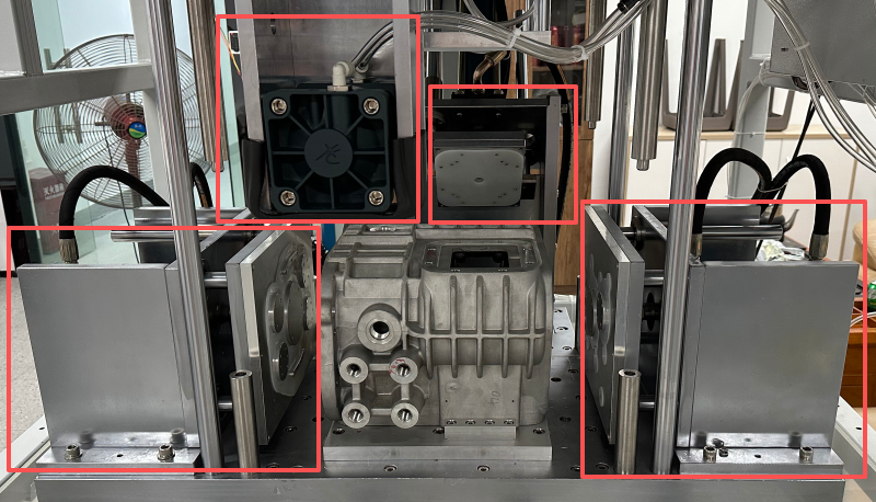 变速箱壳体放置在气密性检测仪设备平台上